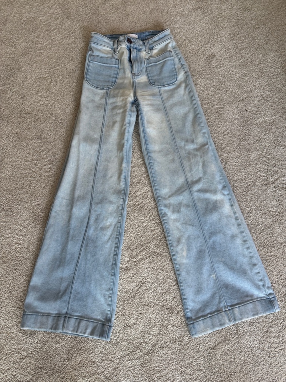 Light Wash Flare Women’s Jeans - Casual High-Rise Style